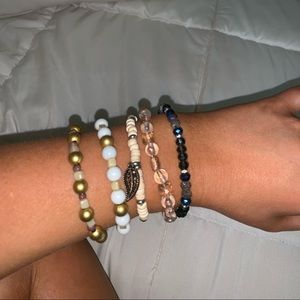 ⭐️set of 5 bracelets⭐️